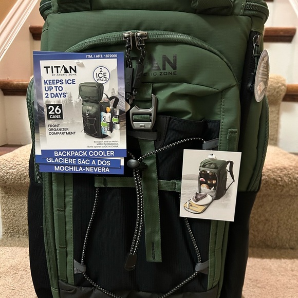 Titan Green and Black Backpack Cooler